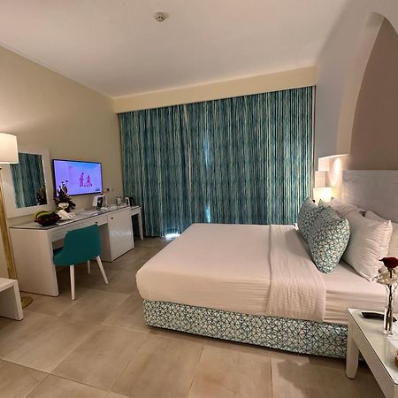 Sharm Club Beach Resort Bagian luar foto